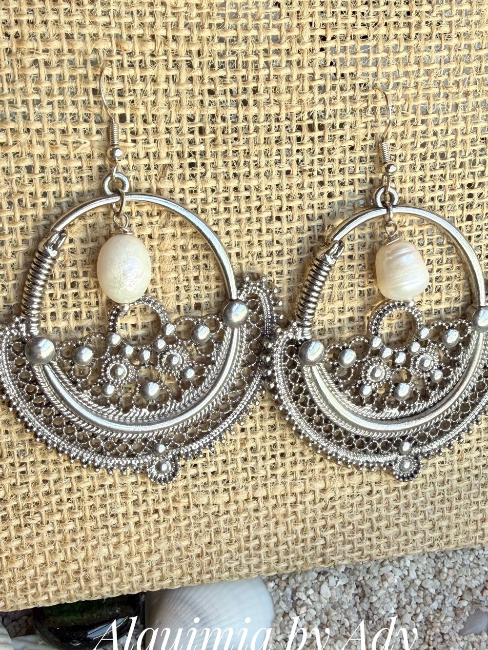 Alquimia Silver Filigree Hoop Earrings with Cream Pearl Drops